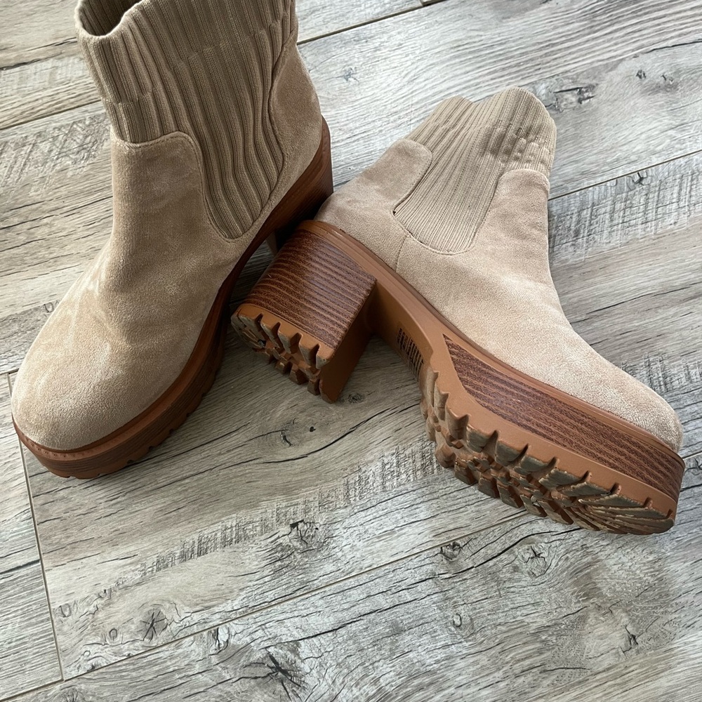 Women's Beige Chunky Heel Suede Ankle Boots